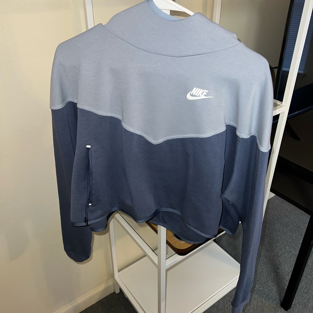 nike hoodie